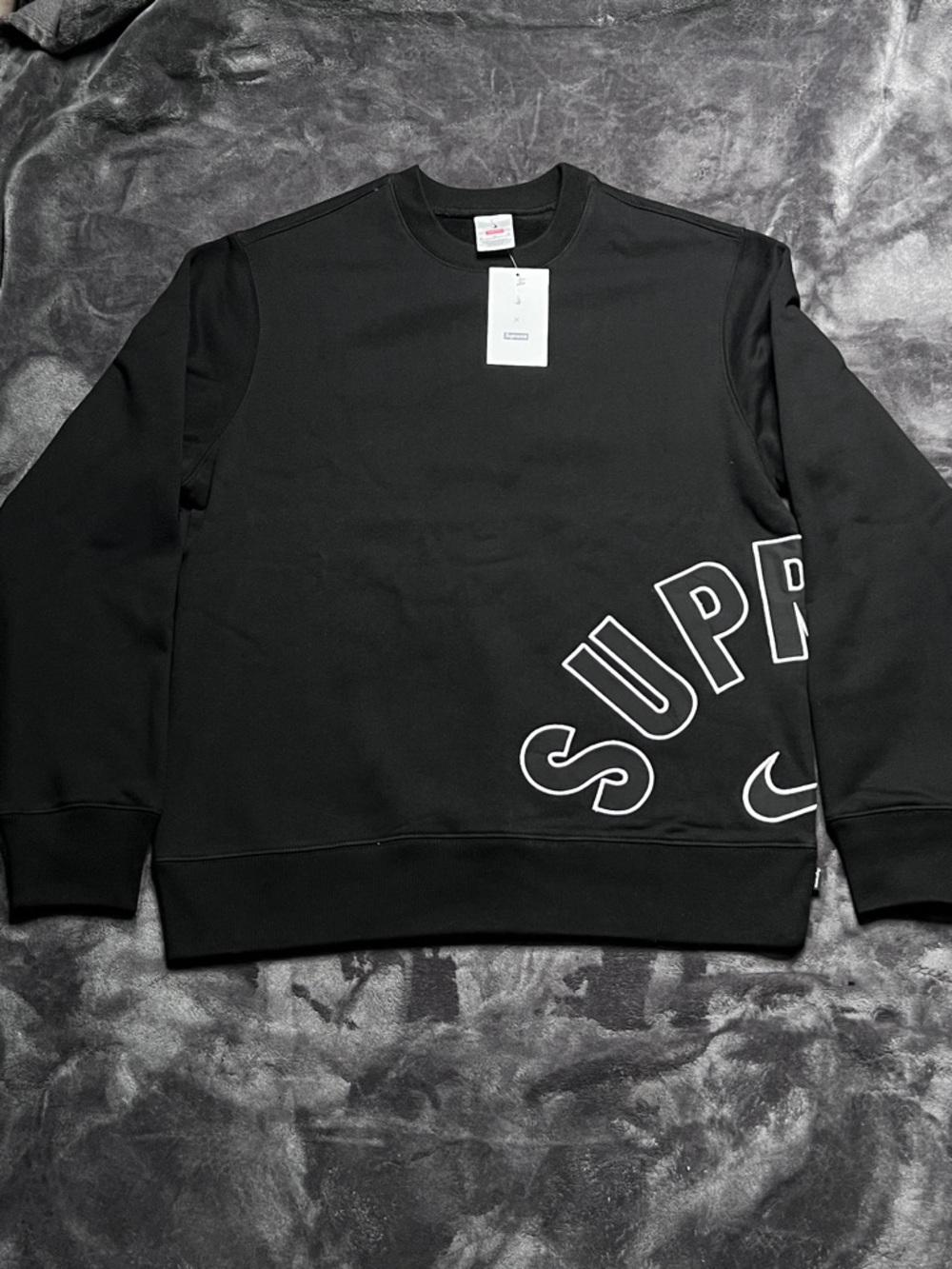 Nike x supreme black crewneck size M